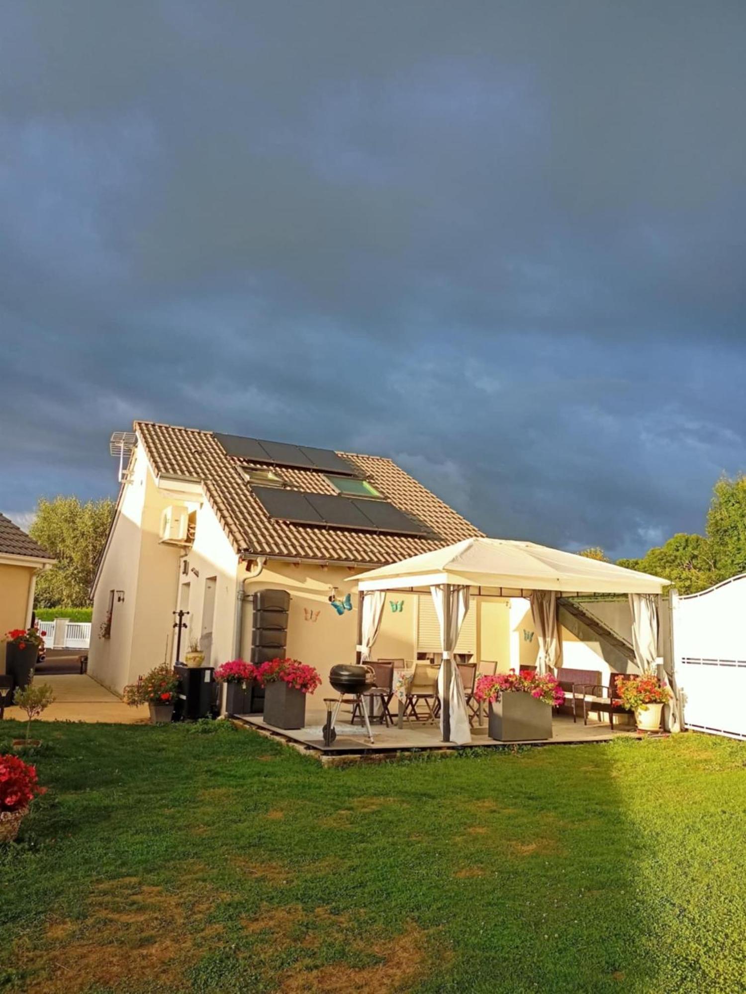 Gite M Et M Nebouzat Bagian luar foto